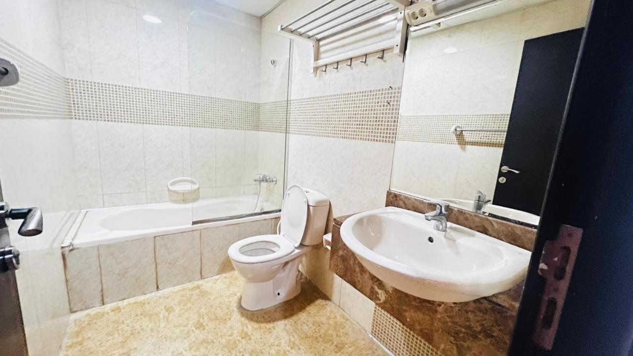 Executive Suite Room In Barsha 1 Near Moe Metro Ντουμπάι Εξωτερικό φωτογραφία